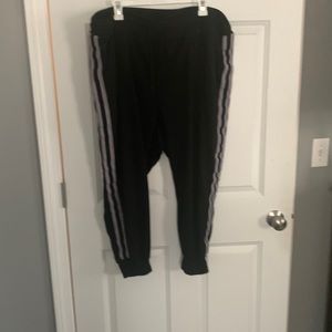 Torrid 4 plus size jogger type sweatpants. Good condition